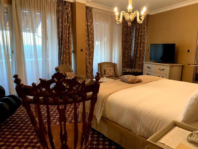 Hotel El Djazair El Mouradia Buitenkant foto